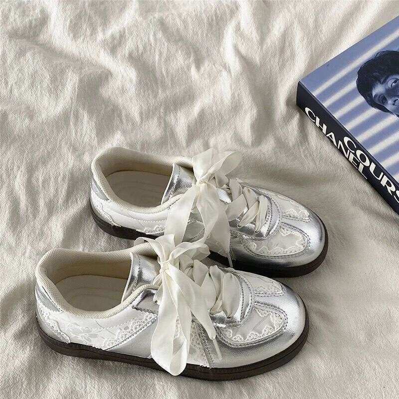 2025 Spring and Autumn New Silver German Training Casual Sports Sneakers Versatile Flat Lace Edge White Shoes