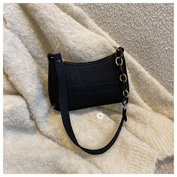 Niche Design Stone Pattern Single Shoulder Bag For Luxury Bag Free Shipping Women Chain Felt Underarm Bag Designer Bag New Crescent Saddle Bag Handbag