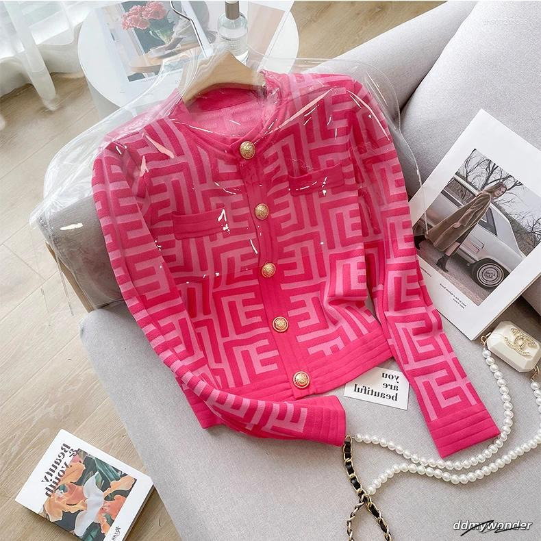 Women's Knits Spring And Autumn Knitted Cardigan Coat Women With Buttons French Chic Top Korean Style Alphabet O-Neck Short Sweaters