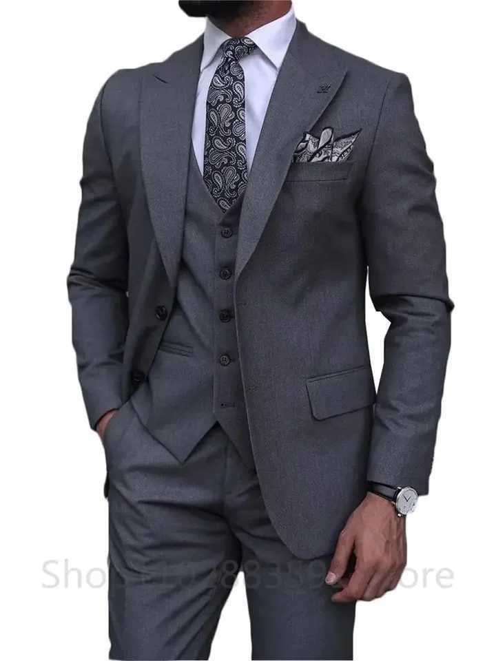 3 Pieces Classic Grey Men Suits Slim Fit Prom Wedding Groom Business Peak Lapel Costume Masculino Blazer Homme Tuxedos Terno W250910