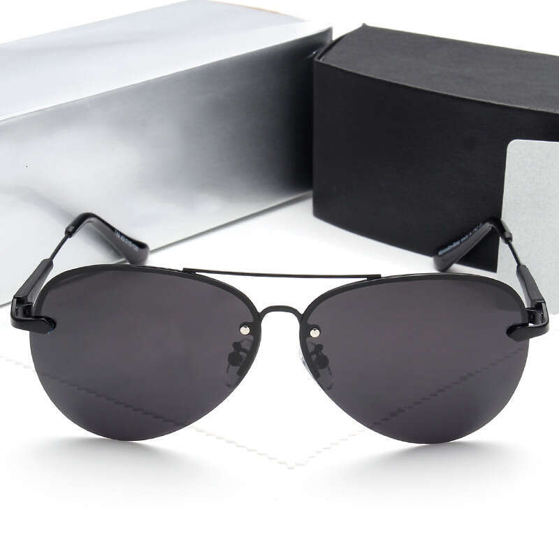 Polarized for Oval Face Adults Fashionable Frame New Style Strong Sunglasses as Pictured