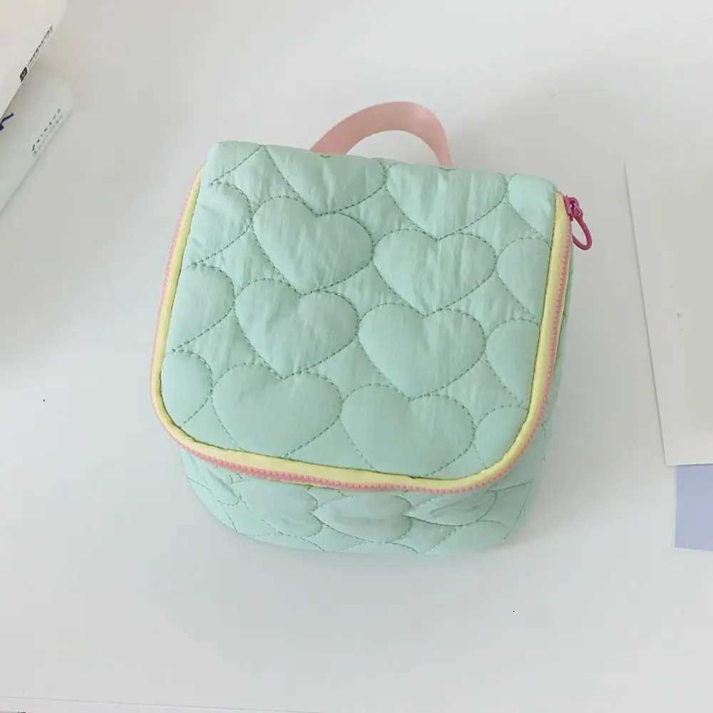 Portable Square Love Heart Cosmetic Bag INS Large Capacity Women Toiletry Bag Solid Lightweight Makeup Bag Storage PouchXJ250910