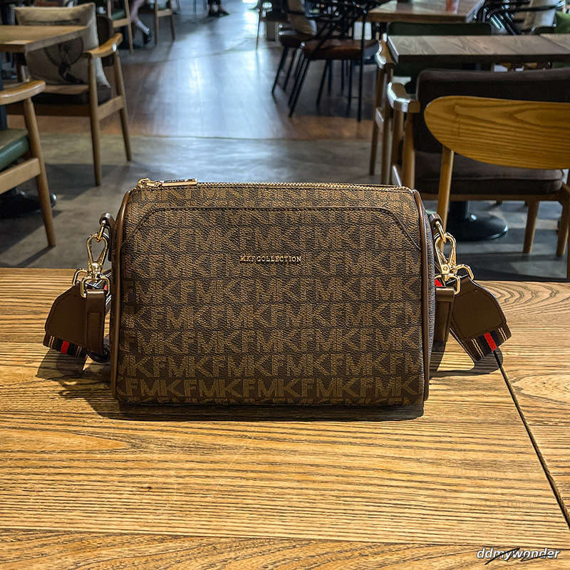F Designer Free Shipping Light High Quality Casual Fashion Tote Letter Versatile Classic Underarm Bag For Woman