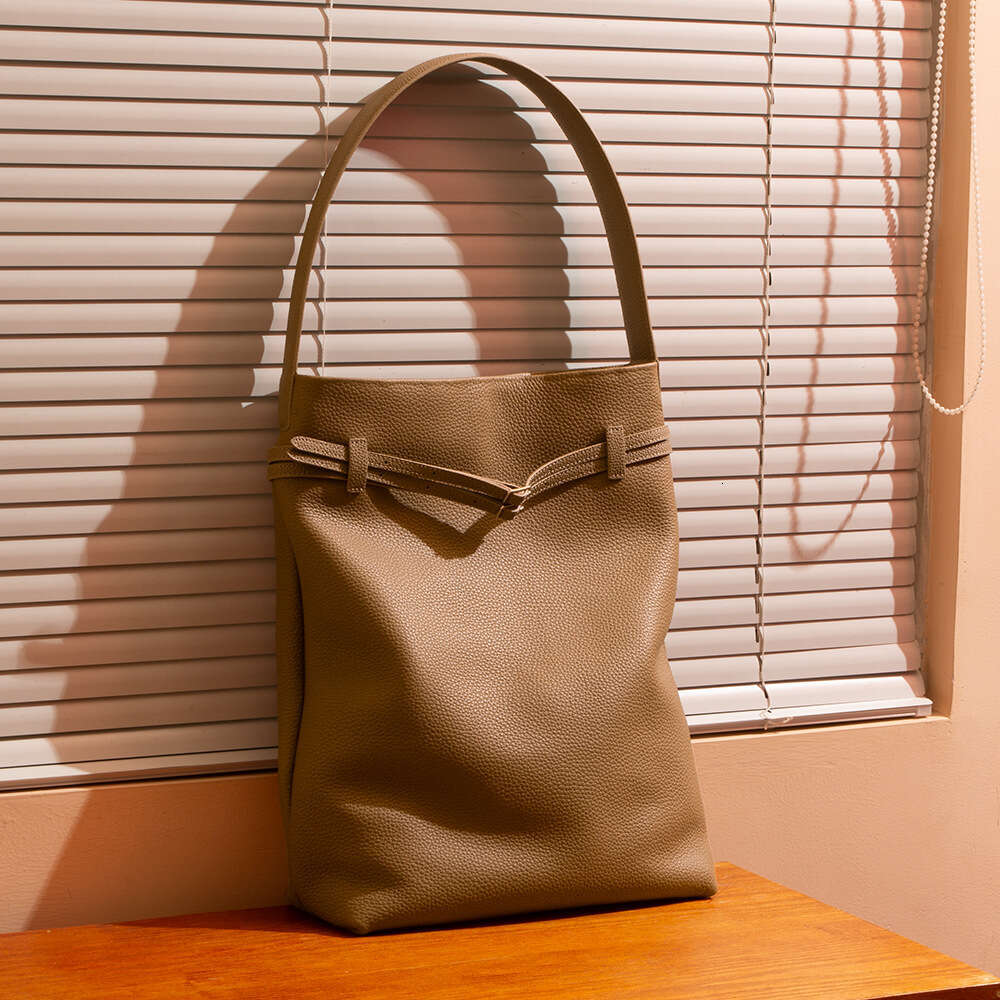Luxury bag Spring New Top Layer Cowhide Handbag High end Genuine Leather for Women Niche Design Underarm Shoulder Bag