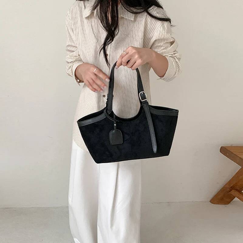 Handbag Autumn And Winter Suede Frosted Shoulder Bag High quality Pu Niche Design Splicing Large Capacity Travel Bag Autumn New Designer Bag