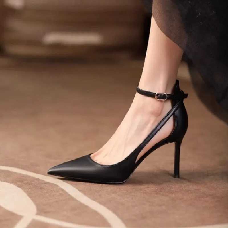 Summer New Sexy European and American Womens Hollow High Heels Stiletto Fashion Pointed Highheeled Sandals W250910
