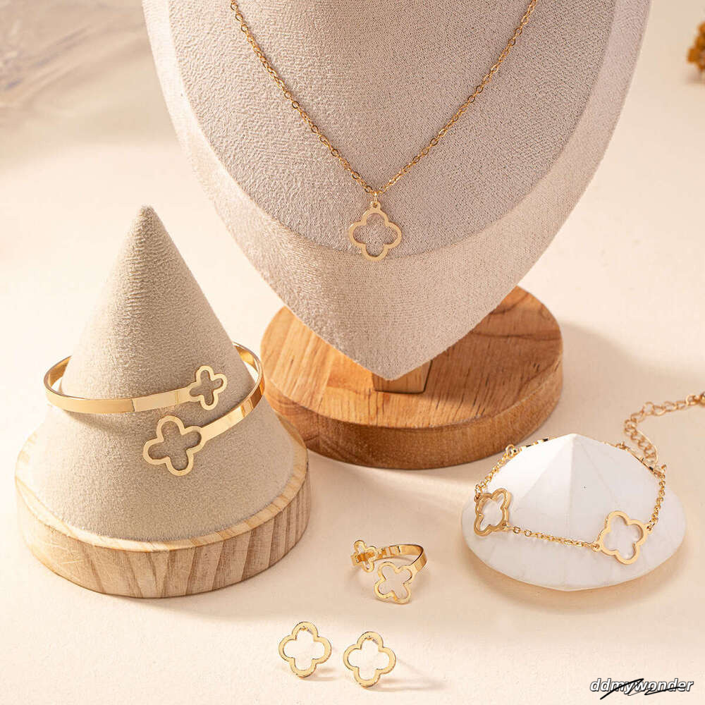 Fashion Lucky Clover Necklace Earrings - Chain Bracelet And Ring Set ddmywonder ddmywonder ddmywonder