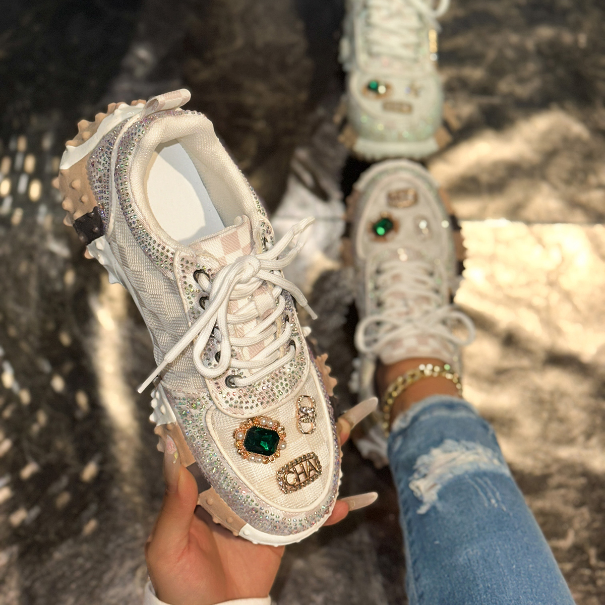 2025 New Designer Fashion Women Sneakers Casual Mesh Breathable Women Shoes Running Sport Women's Zapatillas Informales High Quality Stretch Knit