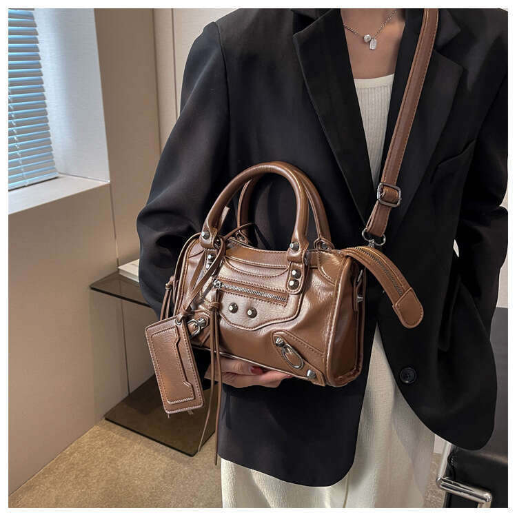 New Women's Motorcycle Handbag with Rivets, Fashionable Pillow Bag, Trendy Single Shoulder Crossbody Bag