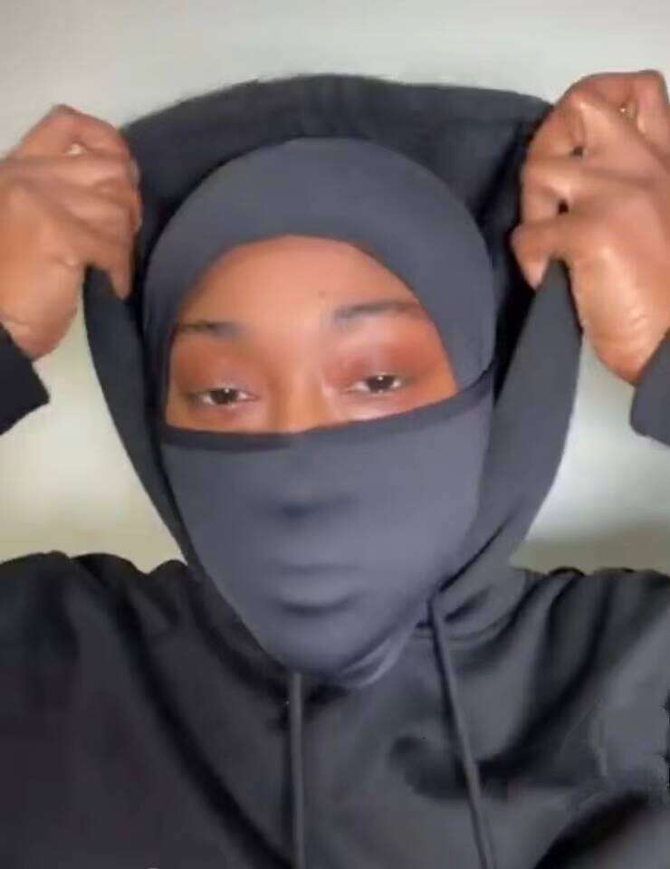 2022 Newly Released with Seamless Underwear and Face Mask Unique Design Muslim Women Hoodie