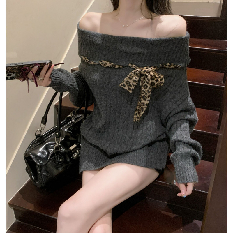 2025 autumn and winter new off shoulder design slim knit sweater Korean leopard design print lace up lazy style women's off shoulder designer pul