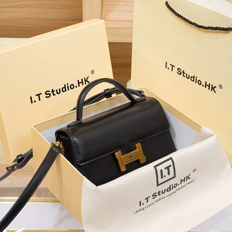 Hong Kong Genuine Leather Handbag For Women In , New Fashionable Beauty Trendy Shoulder Crossbody Square Bag, Small Bag