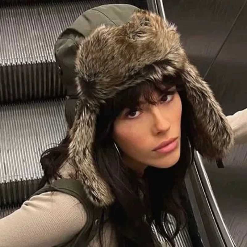 Winter Earmuffs C Women Men Soft Comfortable Adjustable Plush Hat Outdoor Solid Color Windproof Baseball C Fashion AccoryXJ250910