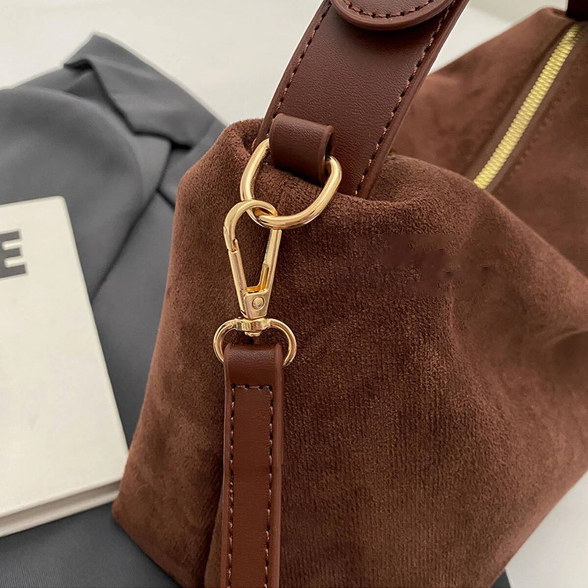 Zipper Solid Color Large Capacity PU Women s Shoulder Bag Simple And Fashionable Handbag Retro Style Trendy Designer Bag Travel Bag