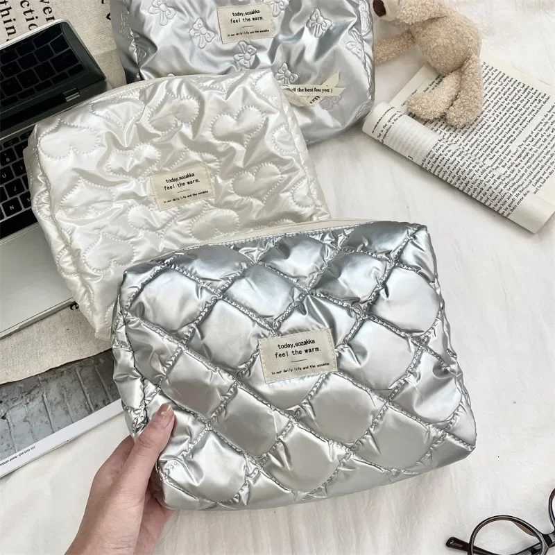 Ins Style Bow Heart PU Clip Cotton Cosmetic Storage Bag 2024 New Waterproof Makeup Bag Out of Handbag Portable Touch Up BagXJ250910
