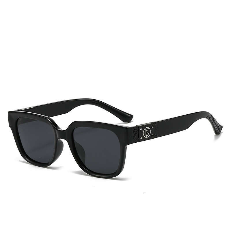 New Polarized Sunglasses for Women, Unique Street Style Fashion Trend Sun Protection Glasses 5155