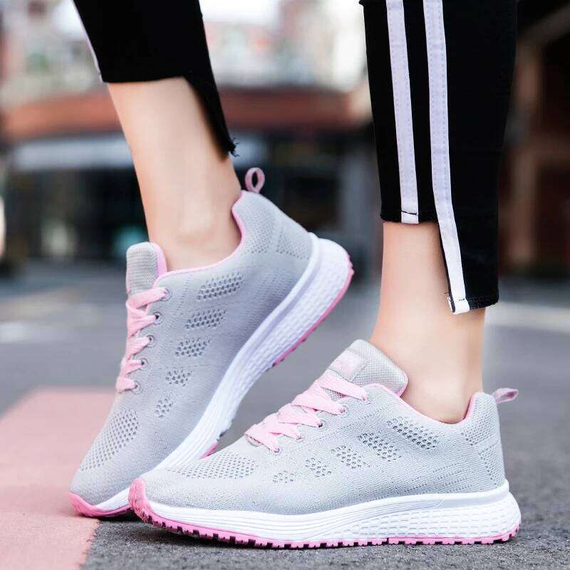 Women Sneakers Shoes Fashion Wom en Vulcanized Shoes High Quality Flats Shoes Women Walking Blatform Plus S ize Zapatillas Mujer