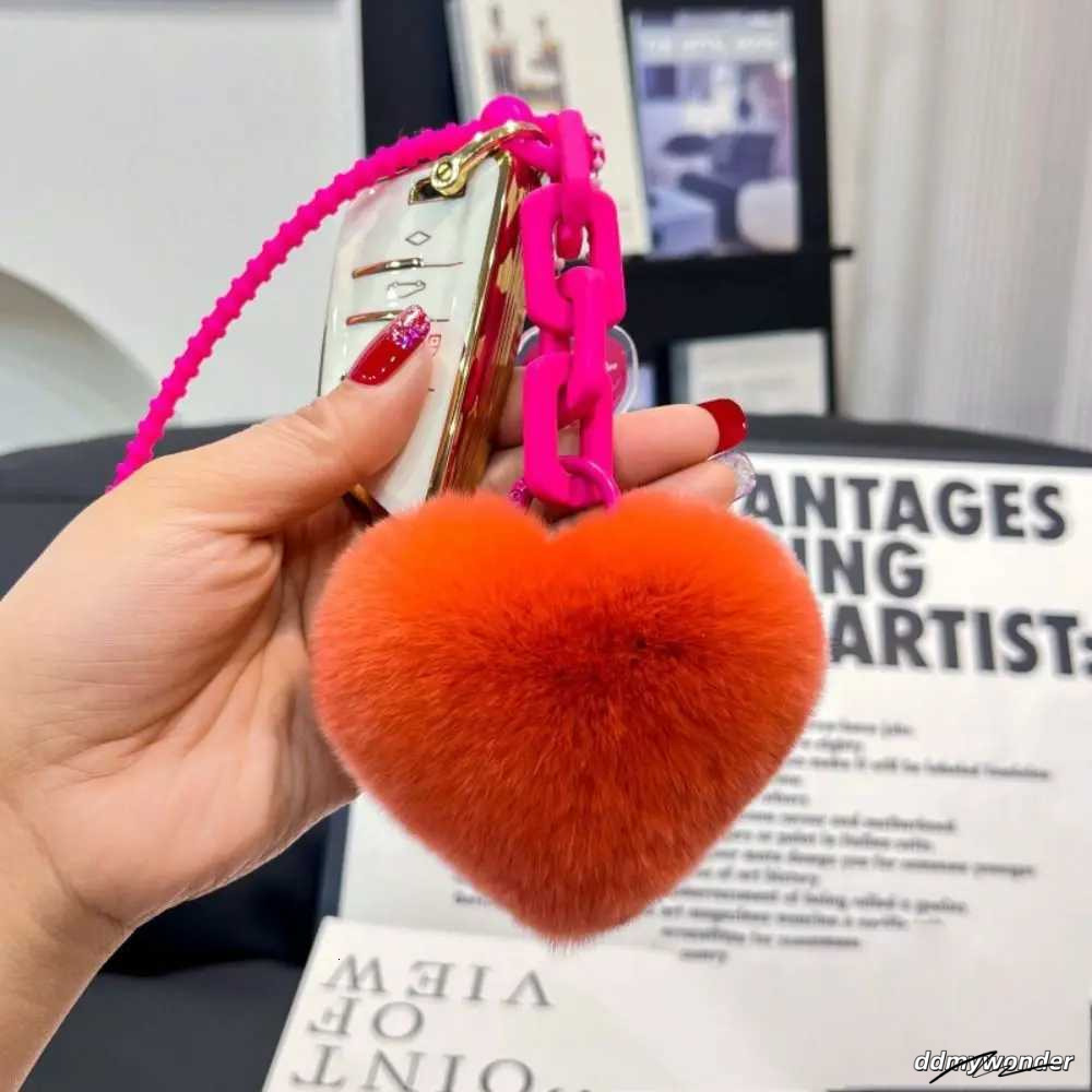 7Cm Natural Fur Heart-Shaped Ball Charm Womens Creative Soft Bag Pendant Cute Plush Toy Keychain Valentines Day ddmywonder