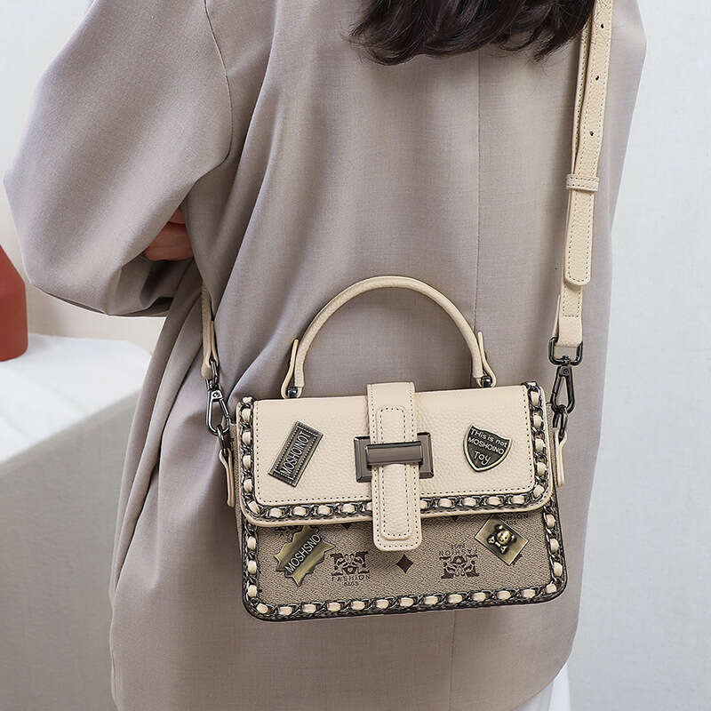Luxury bag New Fashion for Women Crossbody Small Bag Spring Summer High Quality Texture Niche Handbag Light Box