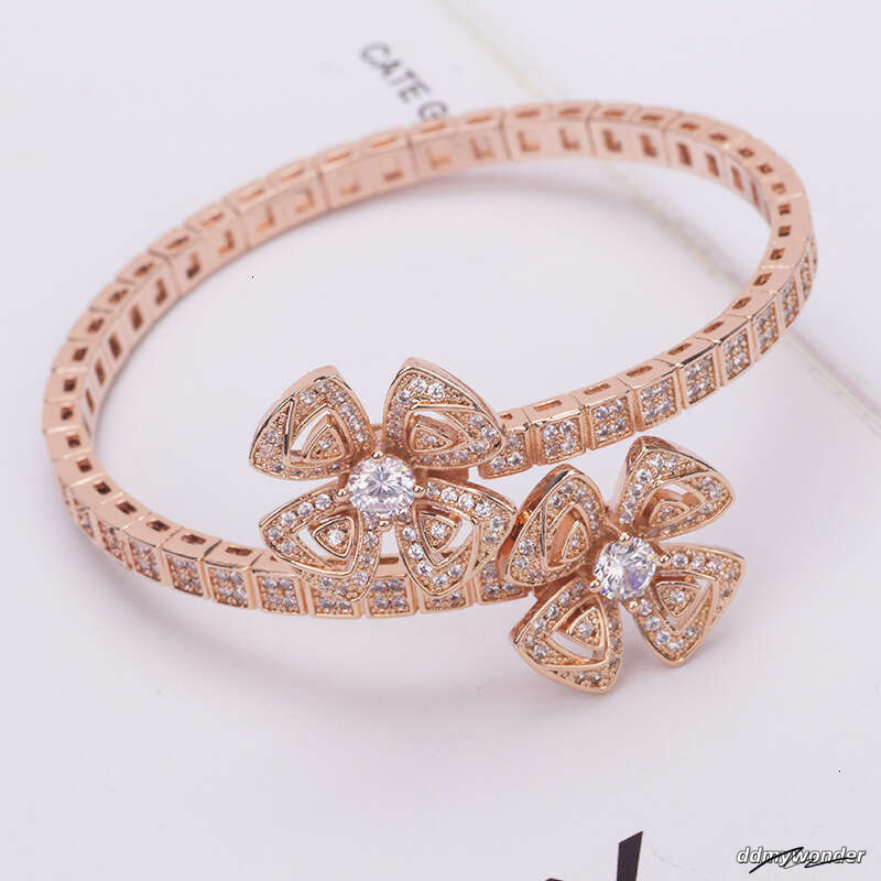 New Eternal Petal Bracelet With Zircon Inlay Fashionable Modern Jewelry For Women Spring Snake Bone Hollow Double Flower Accessories