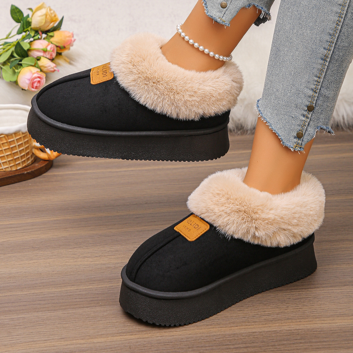 Large size autumn new women's fur snow boots non slip cotton boots thickened wool lining height increasing warm cotton shoes