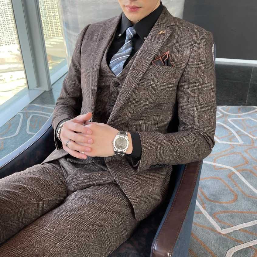 British Korean Style High Quality Modified Plaid ThreePiece Suit for Men Stylish Business Casual Suit Vest And Trousers Set W250910