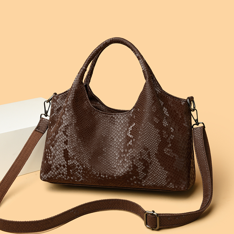 Chic Women's Elegant Bag - Luxury Design & Durable Material
