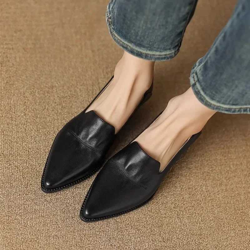 2024 New Spring Women Shoes Pumps Pointed Toe Chunky Heel Comfortable Allmatch Casual Ladies Shoes Genuine Leather Retro Heels W250910