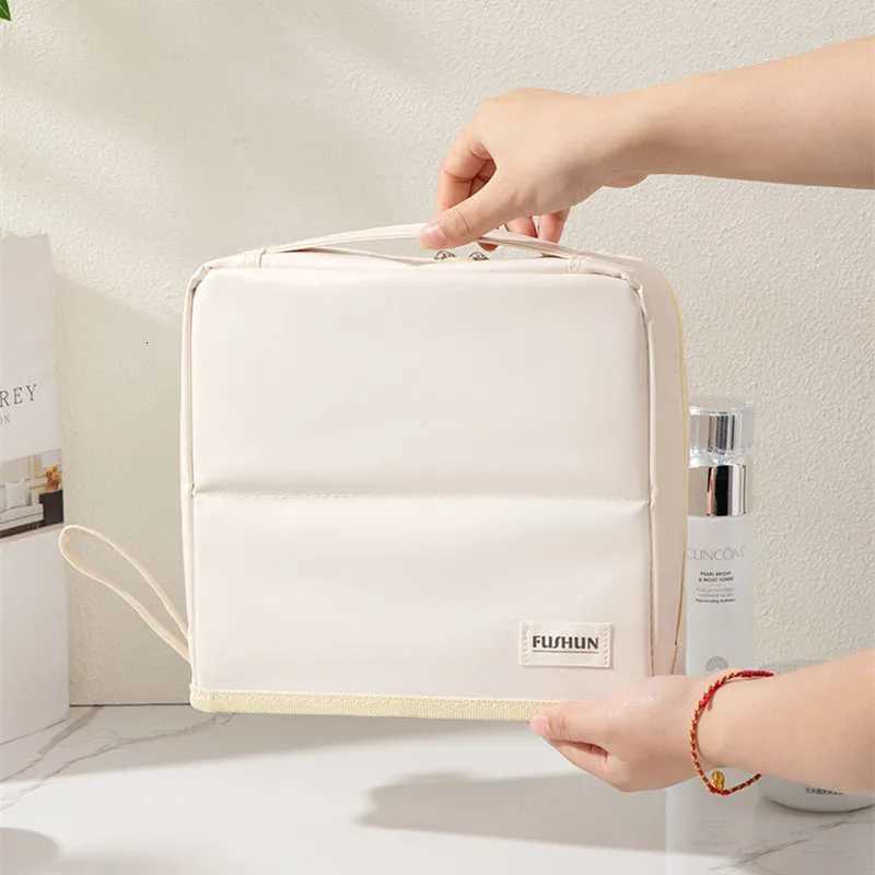 Standing Makeup Brushes Storage Bags Large Capacity Cosmetic Tools Organizer Bag PU Leather Makeup Case with Double ZipperXJ250910