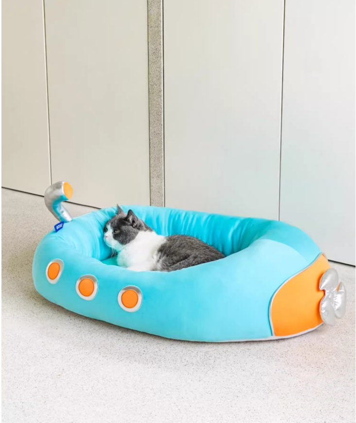 Durable Washing Machine Safe Dog Mat: Portable Cooler Pet Den Ideal for Canine Comfort