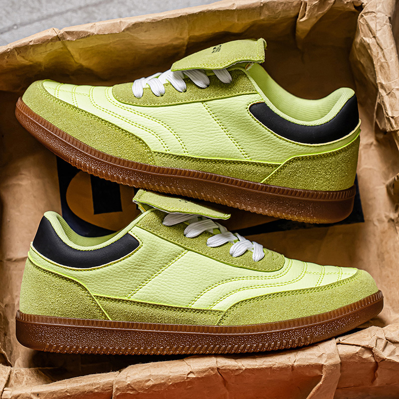 Casual Mens Sneakers with Platform Design for Daily Wear