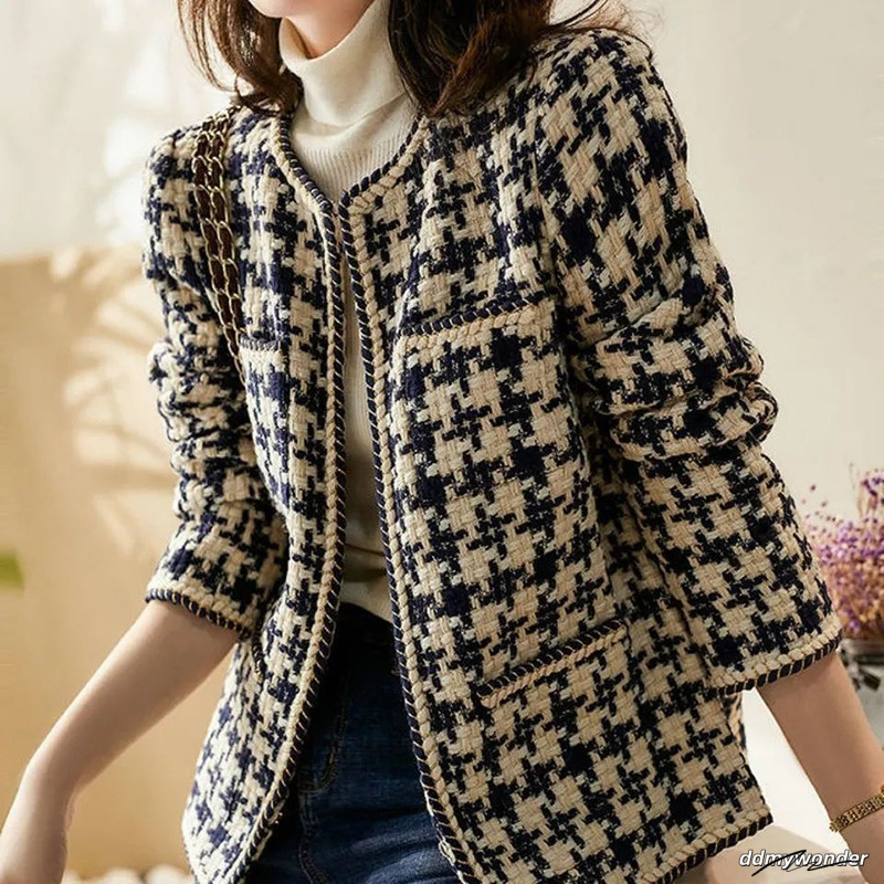 Jacket Blazer Woman Womens Designer Clothing Chan Style Coat Is Versatile Choice Early Autumn The Tweed Top For A Socialite Looks Slimmer
