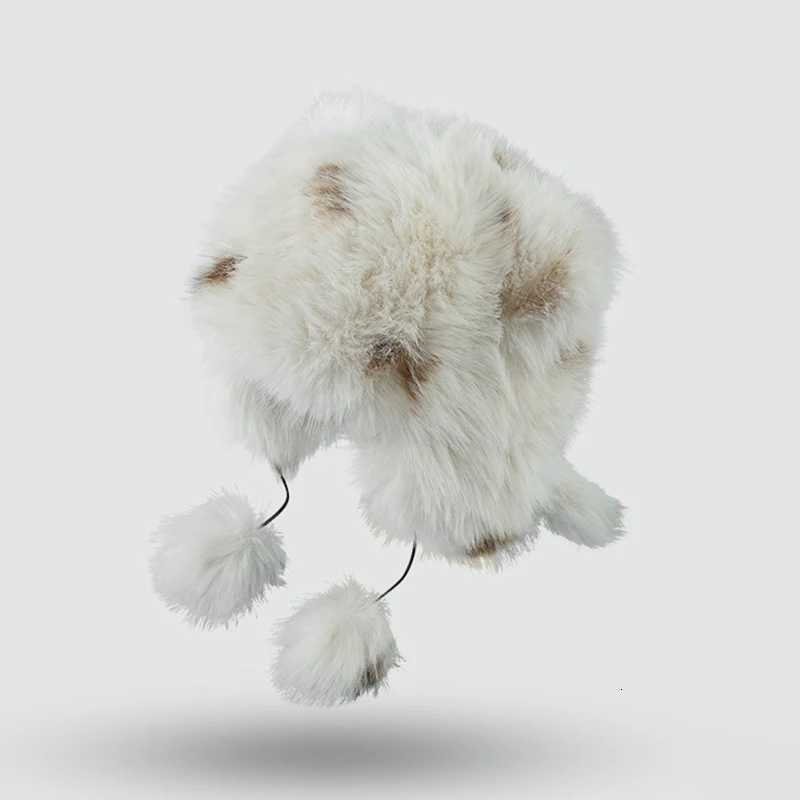 Women s Cozy Faux Fur Beanie with Stylish Color Block Design for Cold Weather Adventures and Outdoor FunXJ250910