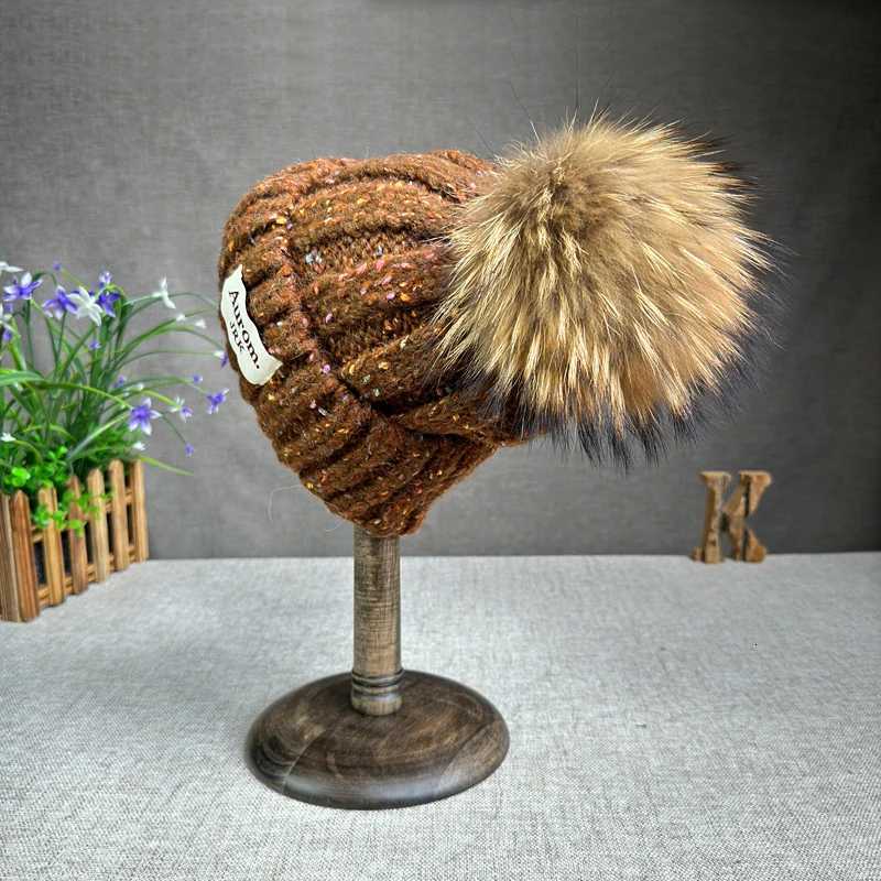 Fashion raccoon fur pompom hat for women High quality mixColor Beanies Winter Hats for women Warm Female beaniesXJ250910