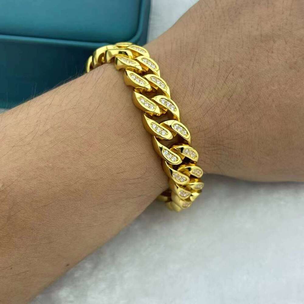 21/5000 Direct Sales From Manufacturer of the Best-selling Punk Rough Flat Inlaid Moissanite Fashionable Simple Bracelet