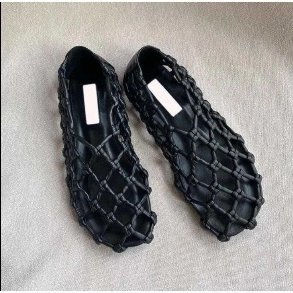 Flat Sandals for Women Fashion Woven Hollow Loafers Summer 2025 Comfort Beach Casual Shoe Zapatos De Mujer 250910