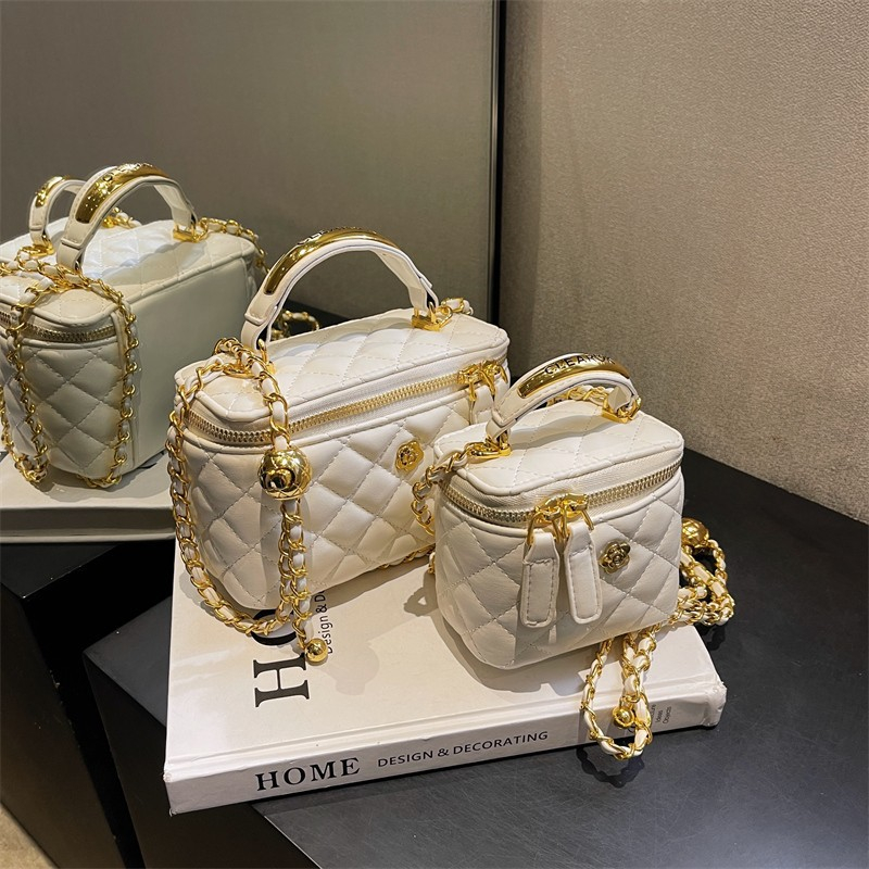 Free shipping designer bag Lingge Embroidery Thread Small Square Bag for Women 2025 New Trendy Fashion Chain Commuter Single Shoulder Crossbody Bag bl