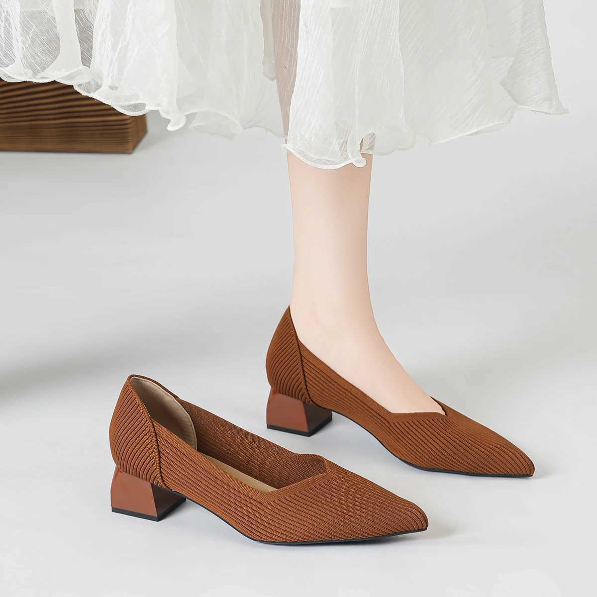 2025 New Womens High Heels Large 4243 Fashion Pointed Anti slip Rubber Bottom Knitted Breathable Shoes W250910