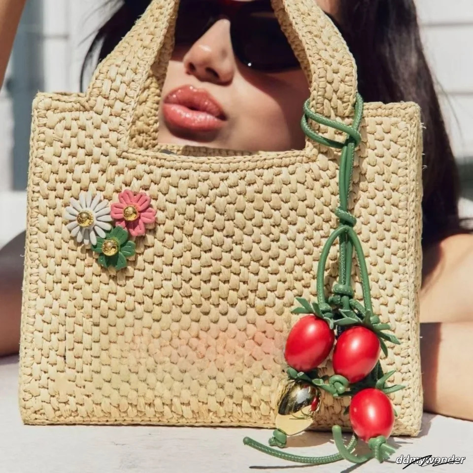 Lavender Leather Charm Tomato Pumpkin Pendant Decoration Couple All-Match Flower Keychain Bag Accessories 250714 ddmywonder ddmywonder ddmywonder