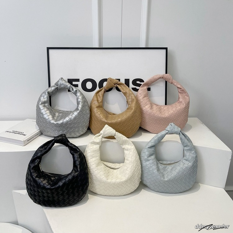 Fashionable Women's Handmade Woven Free Shipping Designer New Crescent Handbag Leisure Vacation Beach Bag ddmywonder ddmywonder