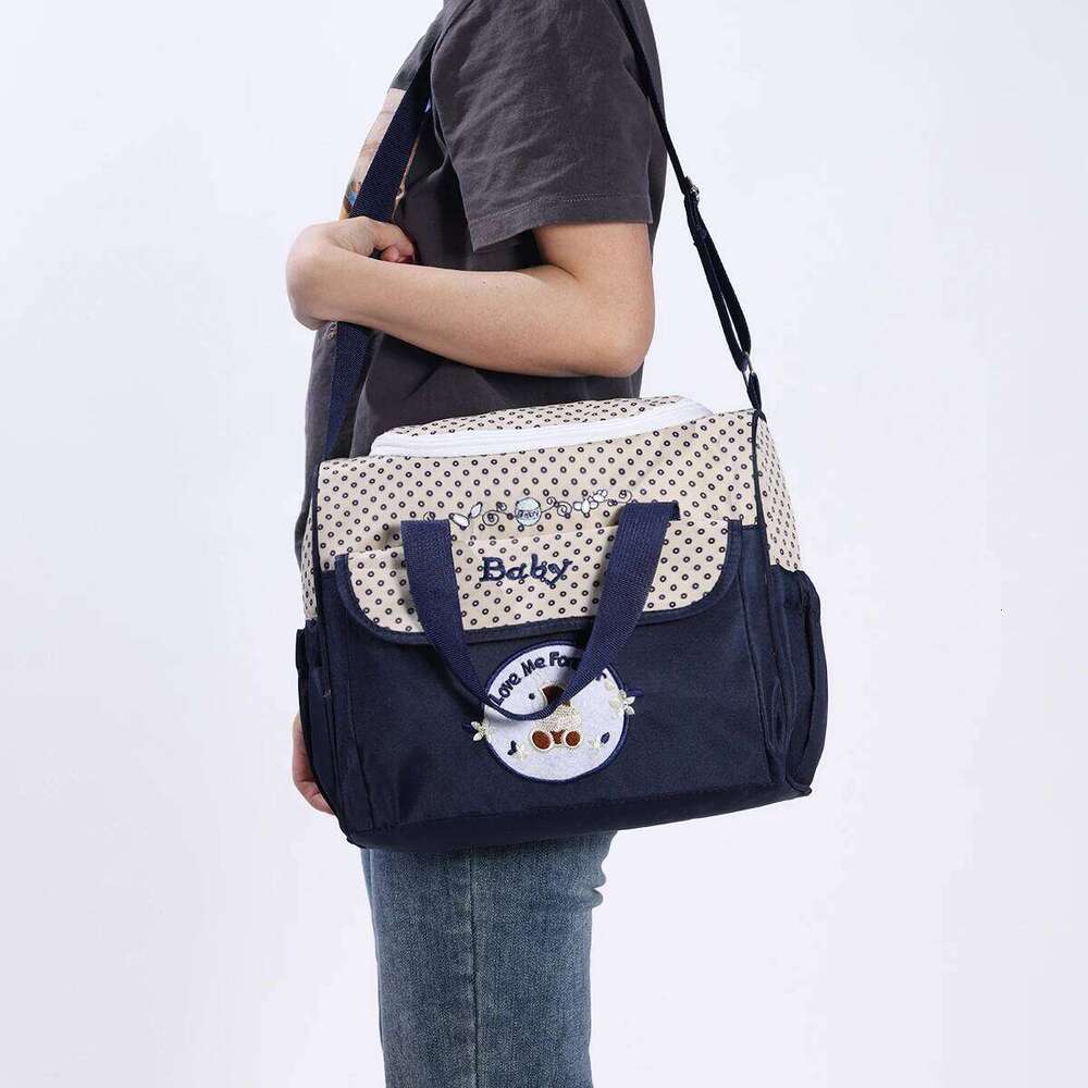 Fashionable printed cartoon multifunctional one shoulder mommy Portable lightweight diagonal diaper bag
