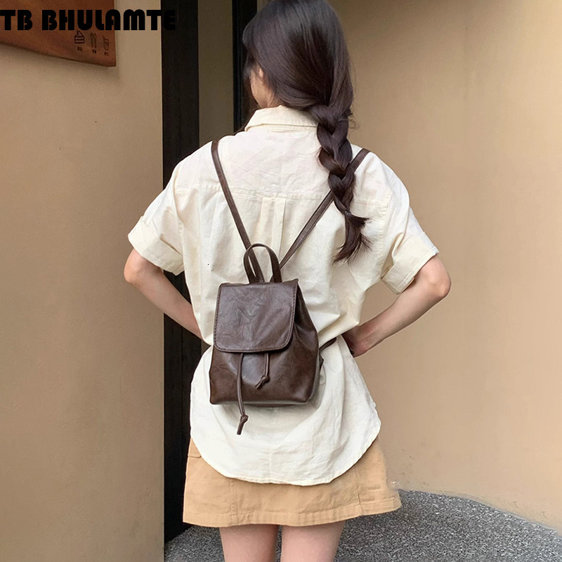 Free Shipping Designer Bag College Wind Backpack Luxury Bag 2025 Spring Summer New Backpack High-end Leather Double Shoulder Bag Small Backpack For Wo