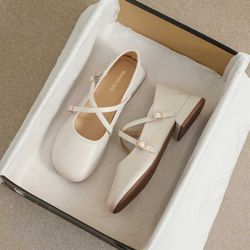 2023 new womens leather shoes Spring and Autumn Casual Outerwear work and banquet and office Large size 4143 Mary Jane heels W250910