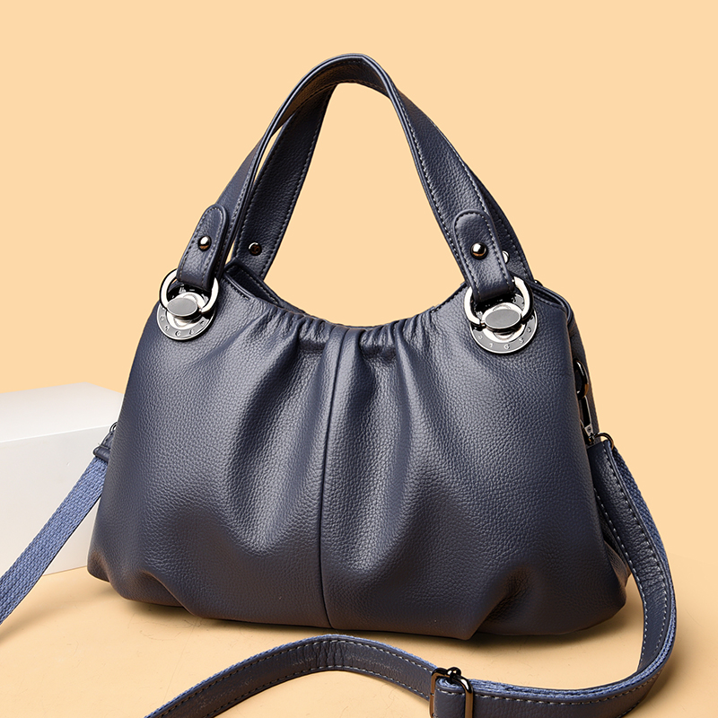 Chic Ladys Designer Purse: Stylish Elegance Meets Strengthful Build