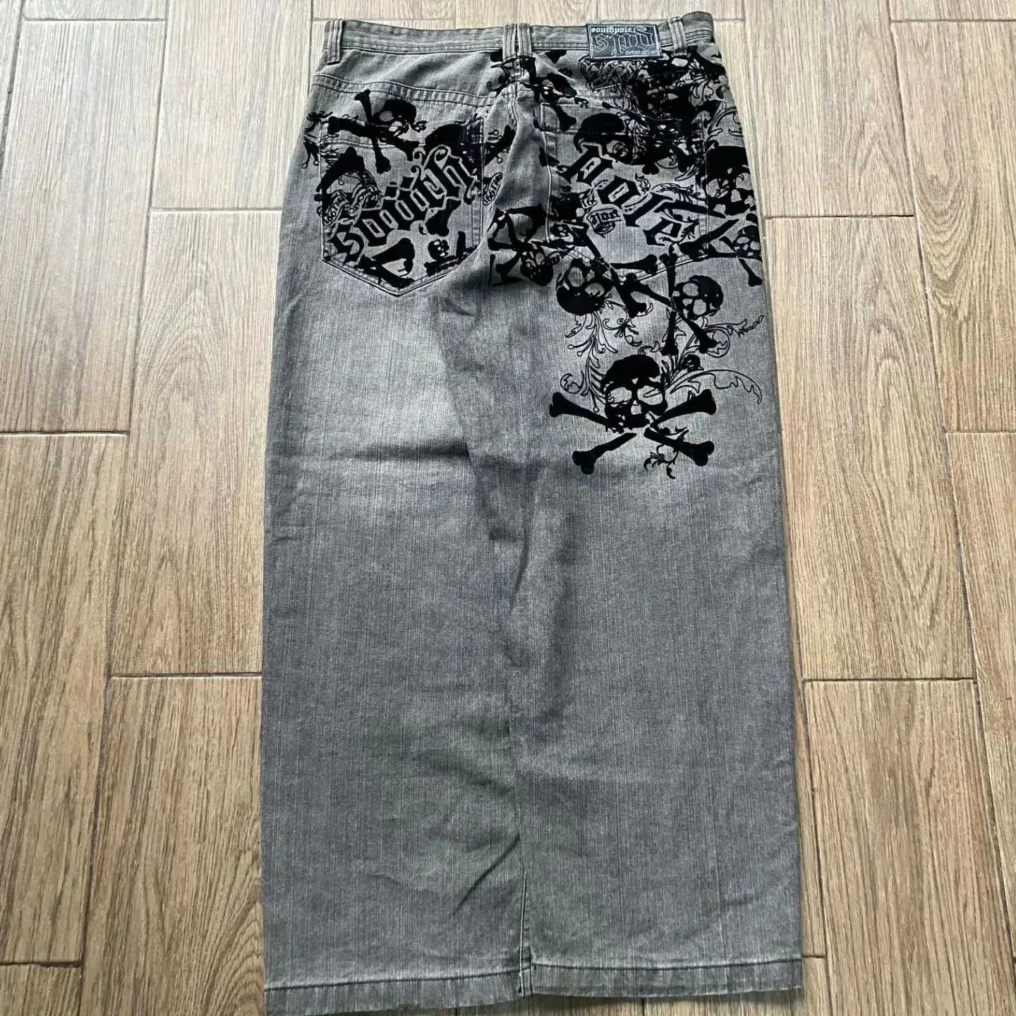 RETRO Skull Watermark Loose Jeans Mens and Womens Y2K Harajuku GoTHic Hip Hop Skateboard Pants Street Wear Z250910