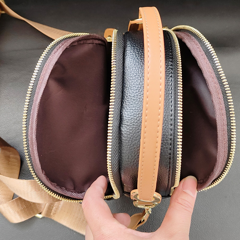 Elegant Casual Handbag for Women Featuring Trendy Aesthetics