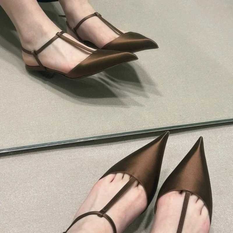Brand Shoes for Women Sexy Pointed Toe Womens Sandals Comfortable Low Heel Trendy Sandal Simple Versatile Large Size Pumps W250910