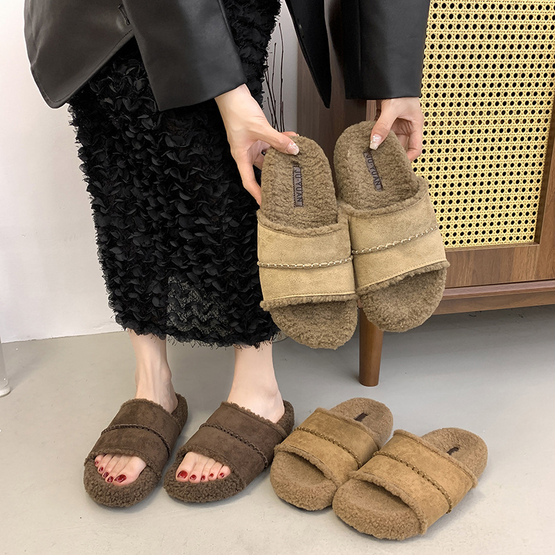 Autumn designer women's shoes thick soled slip on fur women's slippers for outdoor wear new slip on lazy shoes women's flat shoes