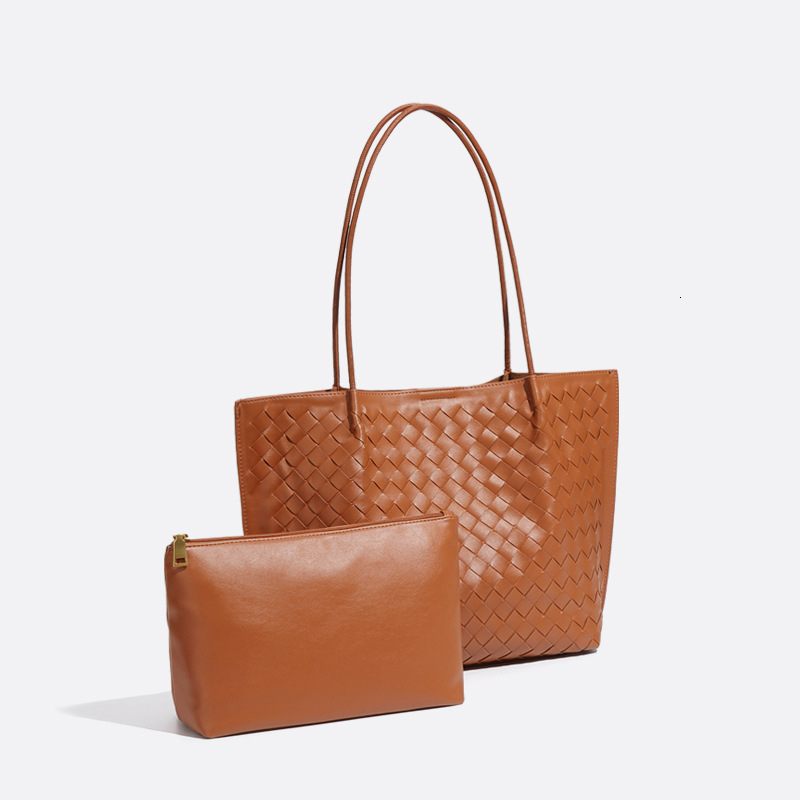 Fashion Simple Large Capacity Handwoven Tote New Casual Texture Versatile Commuter Handbag Shoulder Bag for Women