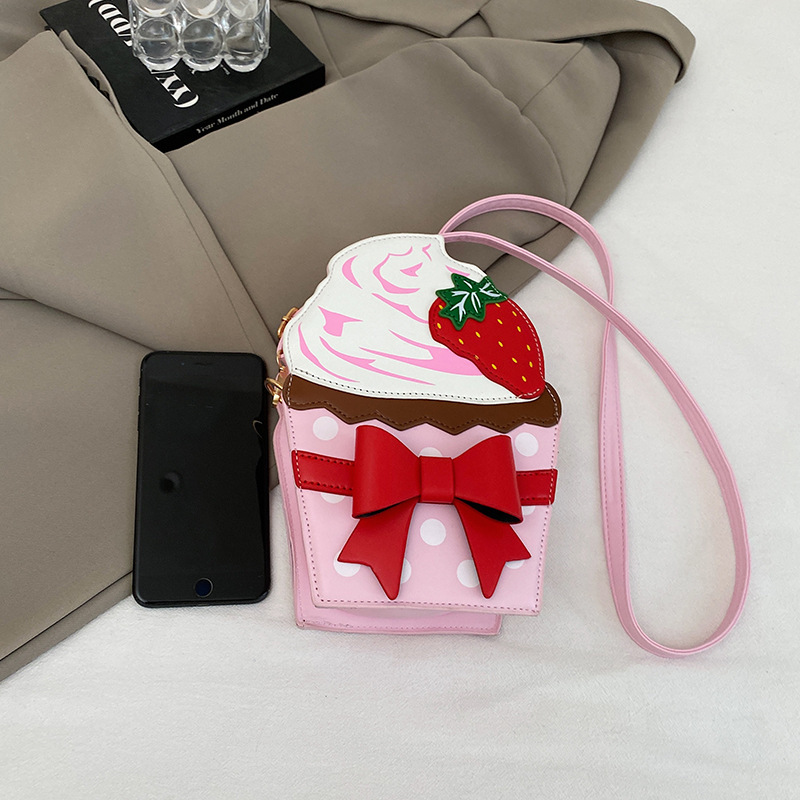 2025 autumn new cute strawberry cake bag, niche design, versatile and trendy, bow tie women's shoulder bag, designer bag